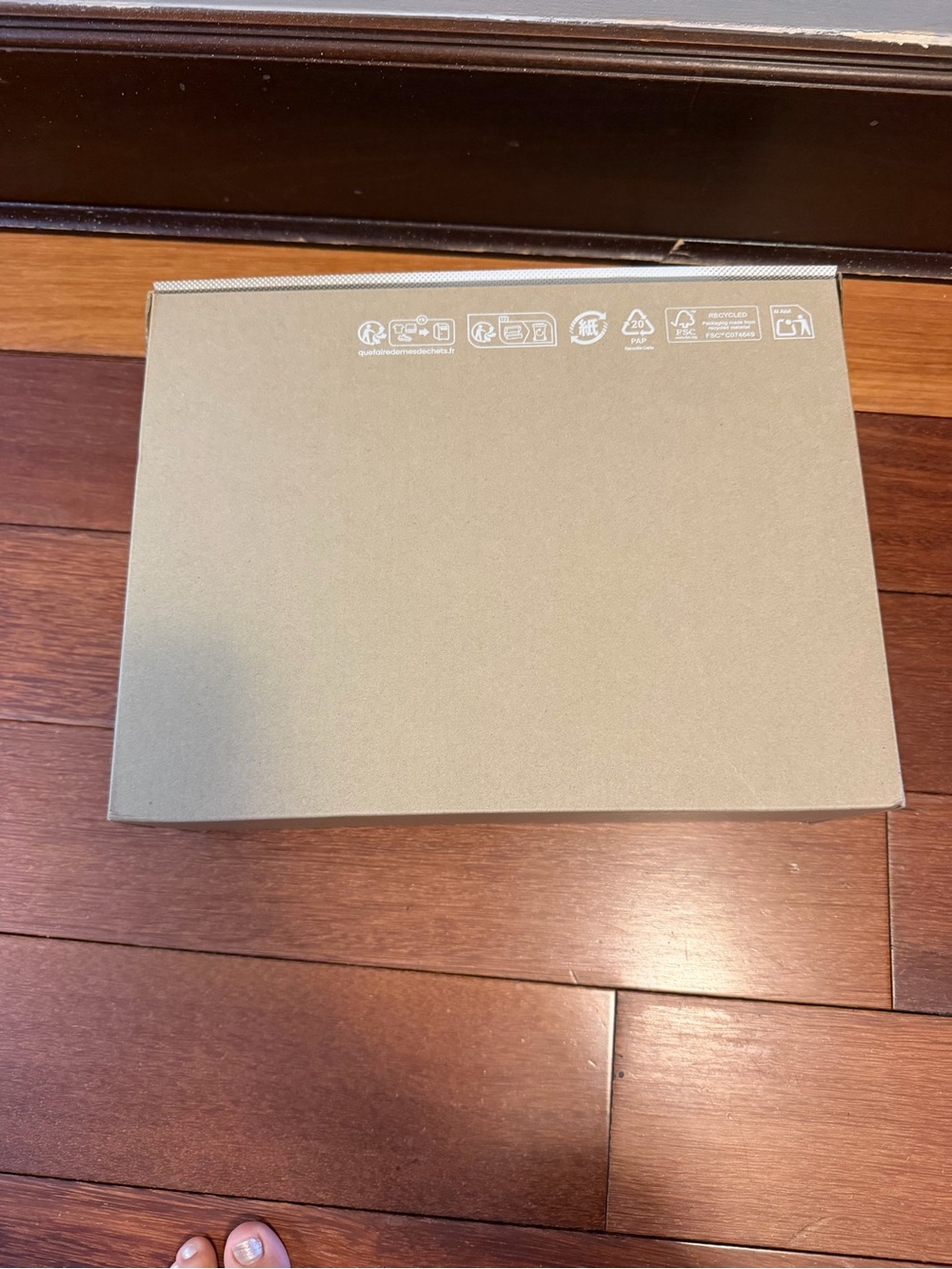 On Running Shoe Box - Taupe/Beige new - Picture 2 of 6